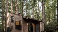 Nhà gỗ mộc mạc mà hiện đại giữa rừng Redwood