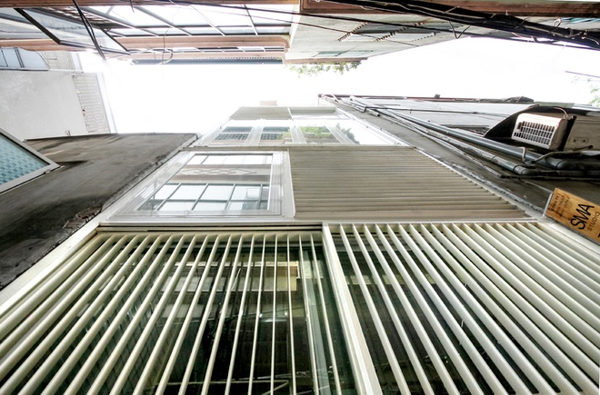 Nhà 10m2 có thiết kế không dùng viên gạch nào ở Hà Nội Ngôi nhà nằm ở quận Cầu Giấy, Hà Nội