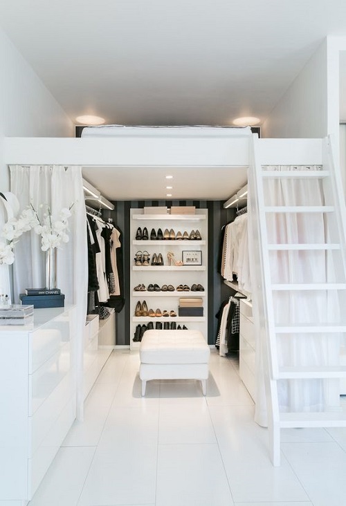 Khu ngủ khá tách biệt với nơi để đồ thiết kế gác xép