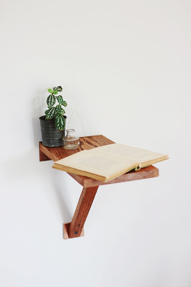 3 miếng gỗ cùng vài chiếc ốc viết và ít mũi khoan là bạn đã có thể tạo ra một chiếc giá trên cao Nội thất