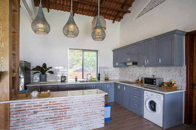 Xây dựng theo phong cách resort mini khép kín, nhà có đầy đủ tiện nghi cho các gia đình sống trong thời gian dài Nhà ở đẹp