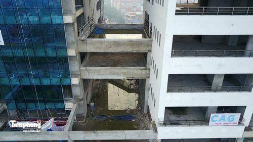 Hai tòa nhà 16 và 27 tầng được liên kết với nhau bởi 5 tầng ở khu vực khối đế Kiến trúc đẹp