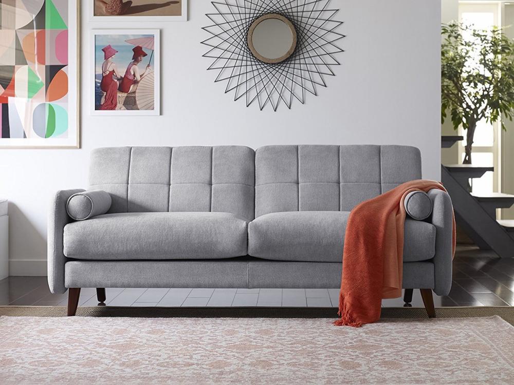 Chiếc sofa có thiết kế theo phong cách Midcentury Modern. Chiếc sofa với phần khung viền mỏng nhưng lớp nệm lại rất dày và êm ái cùng tông màu xám nhạt hoặc sáng cũng dễ sử dụng với nhiều phong cách nội thất Kiến trúc