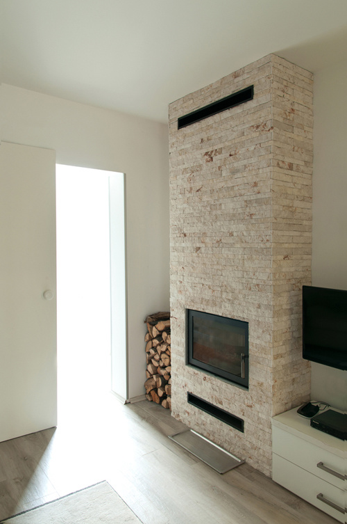 Tổng diện tích nhà là 110m2 nhưng gia chủ vẫn cố gắng tối giản trong việc bố trí nội thất Kiến trúc
