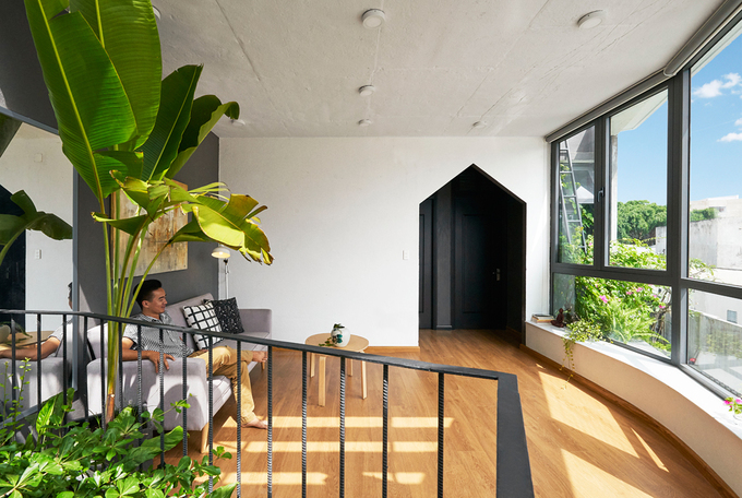 Khu vực tầng 2 có diện tích sàn 80m2. Đây là nơi bố trí khu vực sinh hoạt chung, phòng ngủ, nhà vệ sinh, phòng làm việc và ban công. khu vực tầng 2