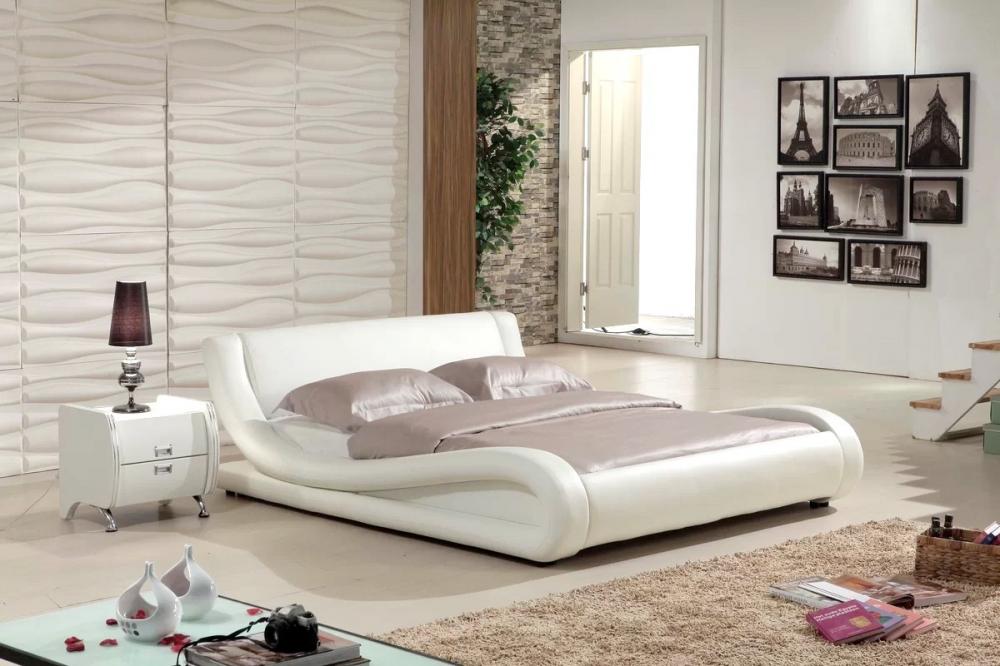 Mẫu giường bằng da nhân tạo này có thể gập lại rất tiện dụng Mẫu giường bằng da nhân tạo