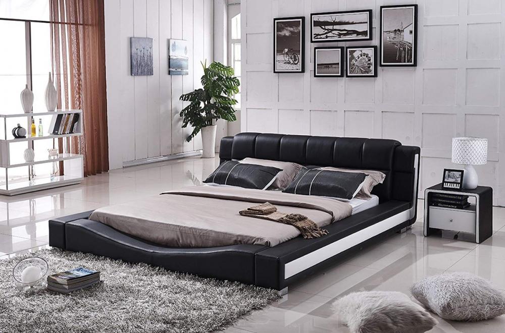 Giường bọc da màu đen không chỉ sang trọng mà còn rất thẩm mỹ khi kết hợp với sọc trắng khỏe khoắn chỗ vai giường Giường bọc da màu đen